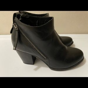Black side zipper booties -Torrid